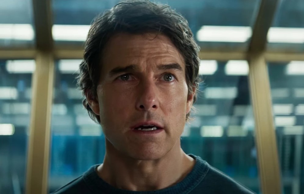 Tom Cruise scena le di Mission: Impossible, protagonista della saga d'azione.